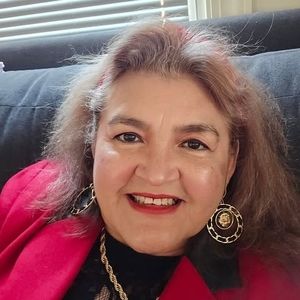 Meet your Posher, Isabel